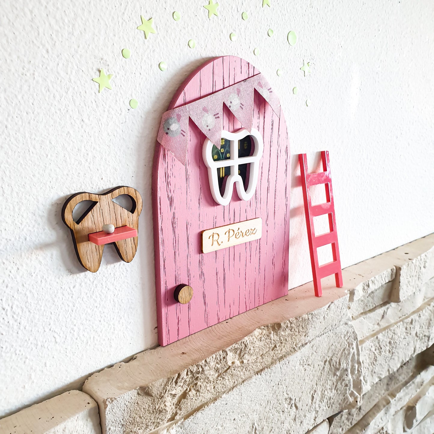 Puerta Ratoncito Pérez rosa