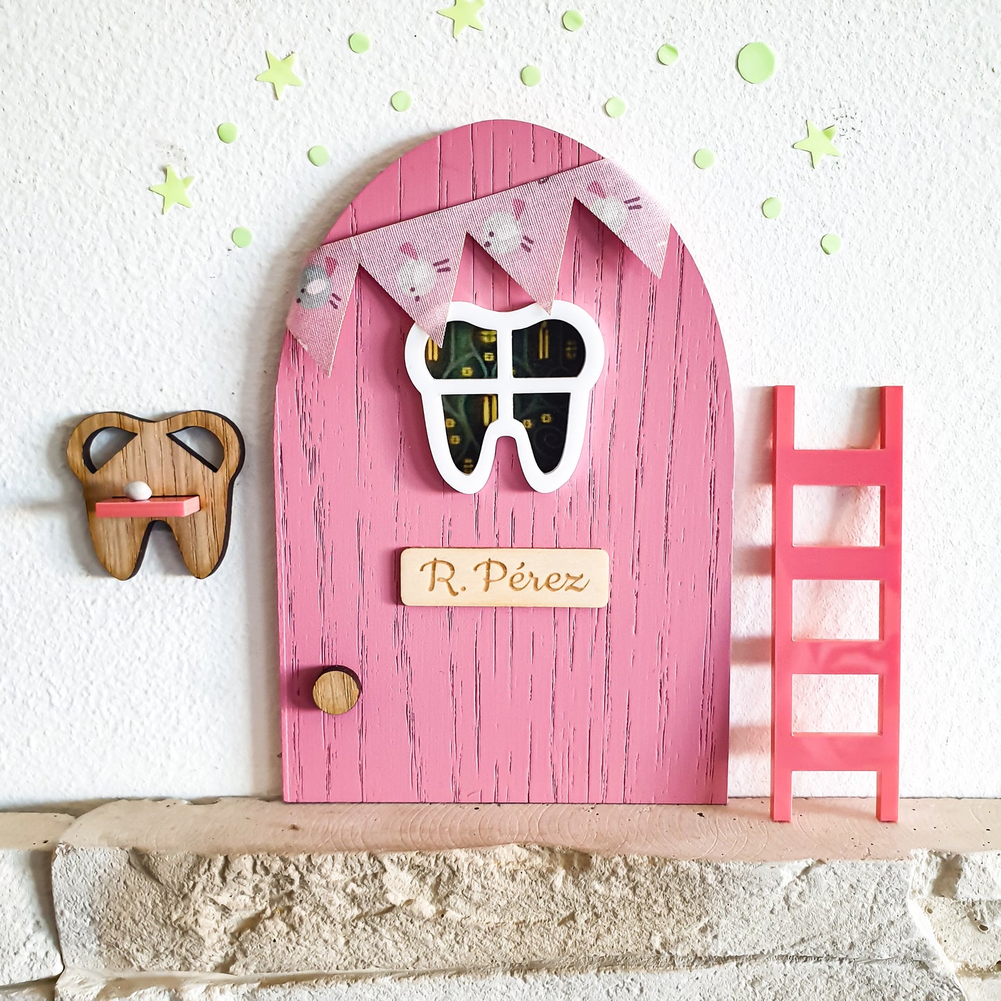 Puerta Ratoncito Pérez rosa